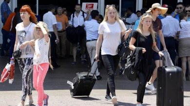 İkamet izinli yabancı sayısı 250 bine yakın azaldı