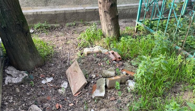 Üç kardeş babalarını dava etti: Bebek mezarı 20 yıl sonra açıldı