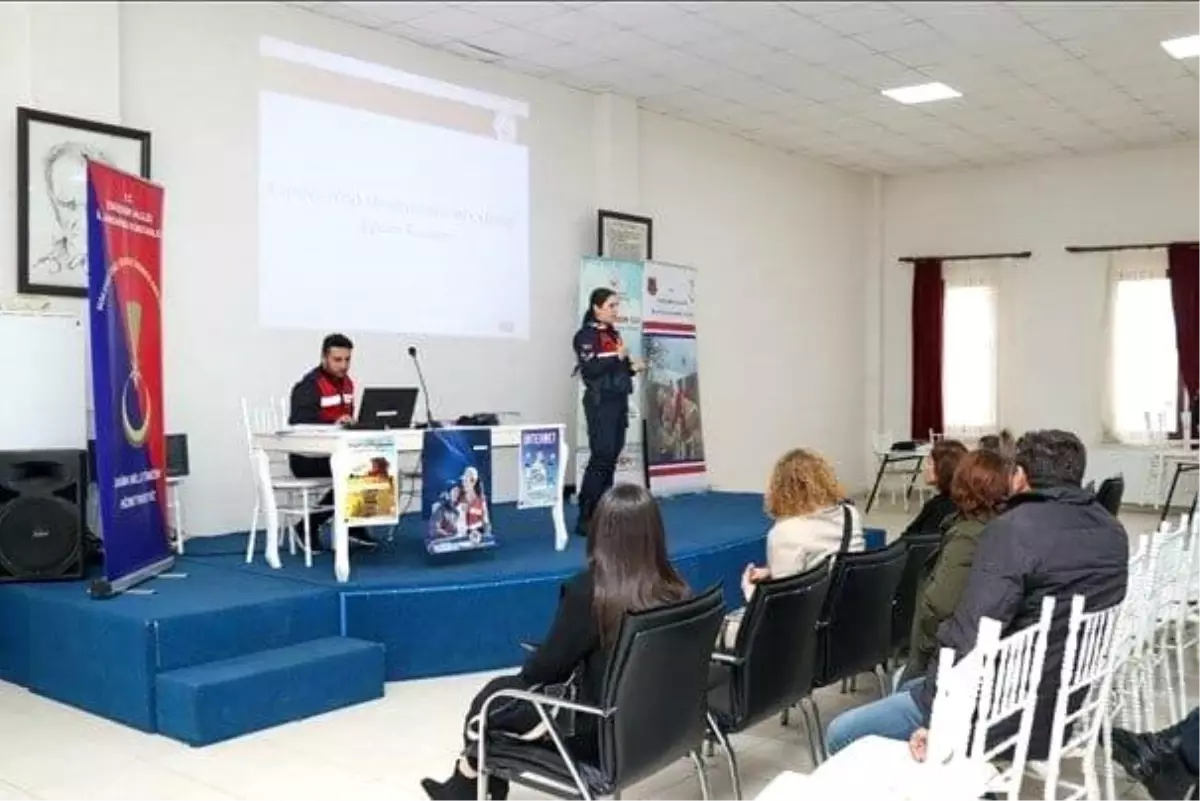Eskişehir’de Kadına Yönelik Şiddetle Mücadele Semineri Düzenlendi